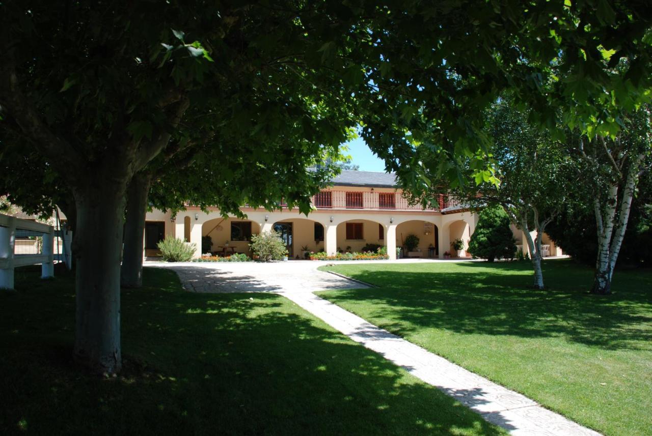 B&B Yeguada La Parrilla El Escorial Luaran gambar